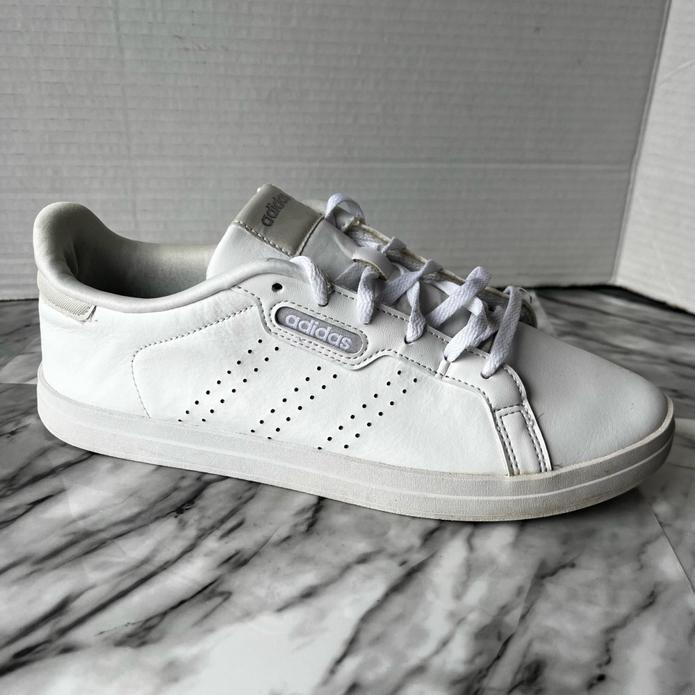 Adidas women’s courtpoint sneaker tennis shoes trainers size 8.5